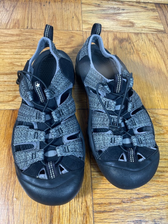 KEEN Sandals Mens 10.5 Black Newport H2 Waterproof Hiking Sport 1029063 Grey